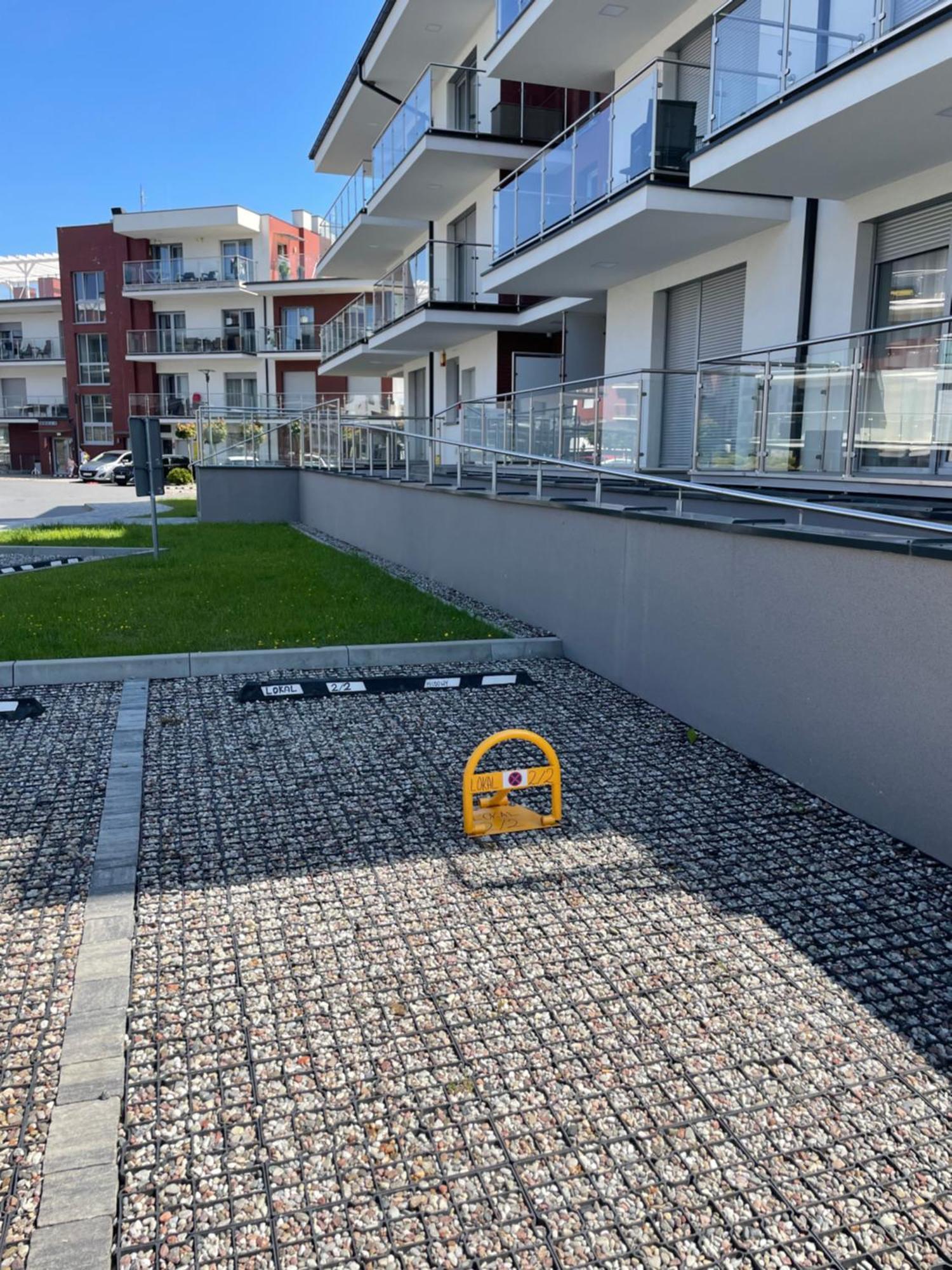 Miodowy Apartament Z Duzym Tarasem W Rewalu, Blisko Morza Zewnętrze zdjęcie